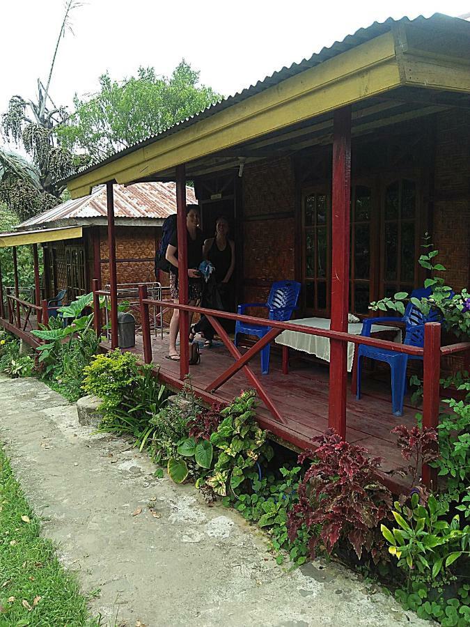 Palm Bungalow Hotell Kelimutu Exteriör bild